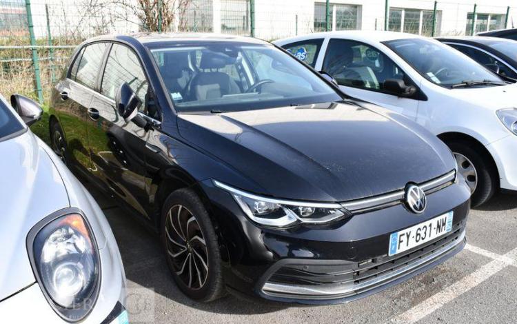 VOLKSWAGEN GOLF A8 1,5 TSI 130CH BVM6 STYLE FIRST NOIR FY-631-NM