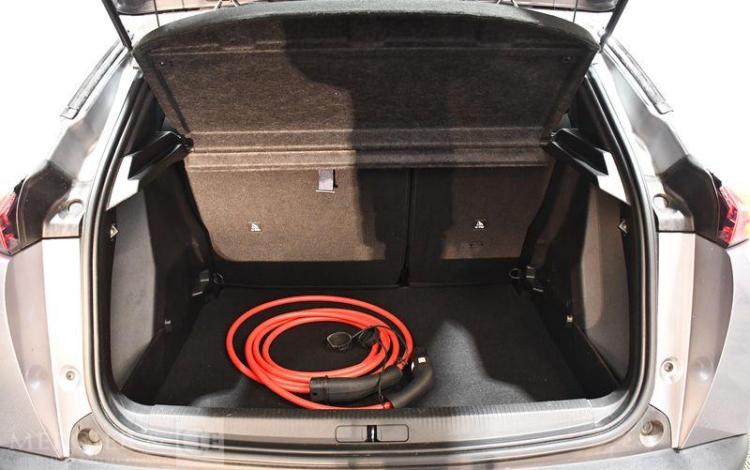 PEUGEOT e-2008 ELECTRIQUE GRIS FZ-129-NC