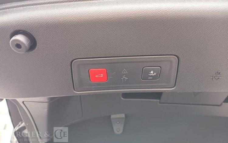 PEUGEOT 508 PURE TECH 130 CH S&S ALLURE PACK EAT8 – DIESEL 109939 KMS – ANNEE 2021 NOIR FZ-218-SR