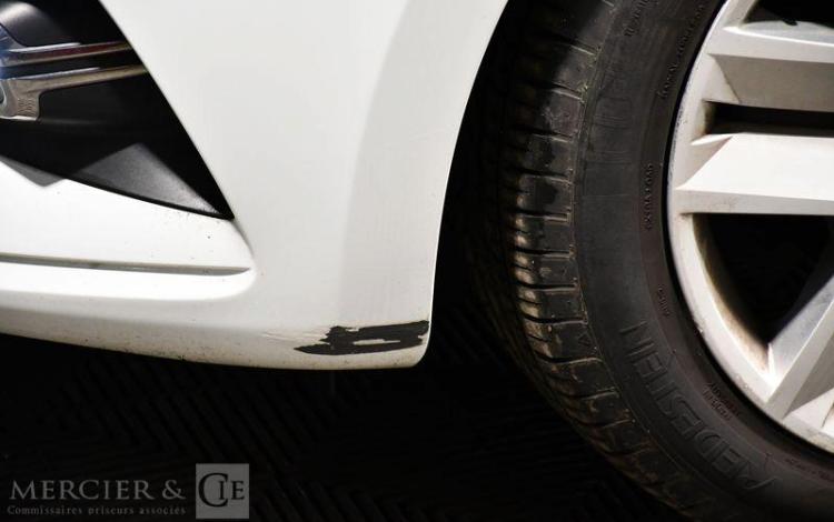 RENAULT CLIO BUSINESS TCE 90 21 BLANC FZ-963-PS