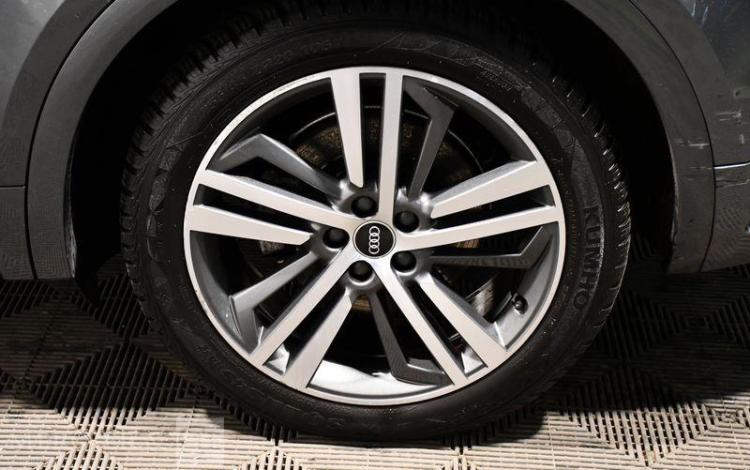 AUDI Q5 50 TFSIe 300ch PHEV S LINE QUATTRO S-TRONIC GRIS GA-339-QP