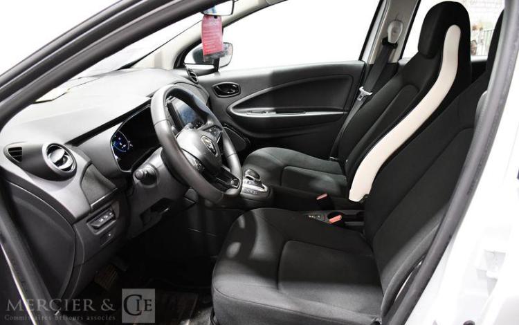 RENAULT ZOE E-TECH ELEC LIFE R110 ACHAT INTEGRAL 21 BLANC GB-122-FC