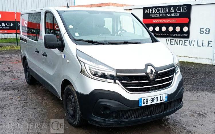 RENAULT TRAFIC III FOURGON PHASE 2 L1H1 2,0 DCI 16V 145 CV – DIESEL-6 PL – ANNEE 2021 GRIS GB-980-LL
