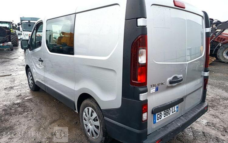 RENAULT TRAFIC III FOURGON PHASE 2 L1H1 2,0 DCI 16V 145 CV – DIESEL-6 PL – ANNEE 2021 GRIS GB-980-LL