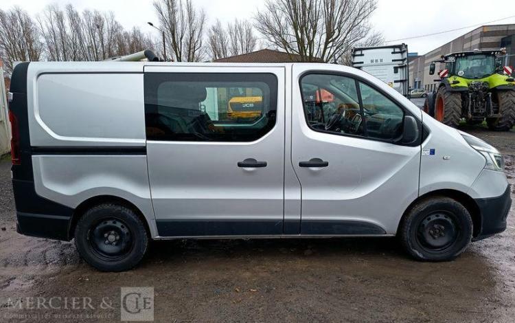 RENAULT TRAFIC III FOURGON PHASE 2 L1H1 2,0 DCI 16V 145 CV – DIESEL-6 PL – ANNEE 2021 GRIS GB-980-LL