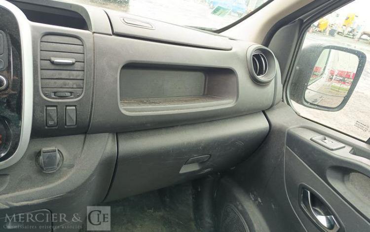 RENAULT TRAFIC III FOURGON PHASE 2 L1H1 2,0 DCI 16V 145 CV – DIESEL-6 PL – ANNEE 2021 GRIS GB-980-LL