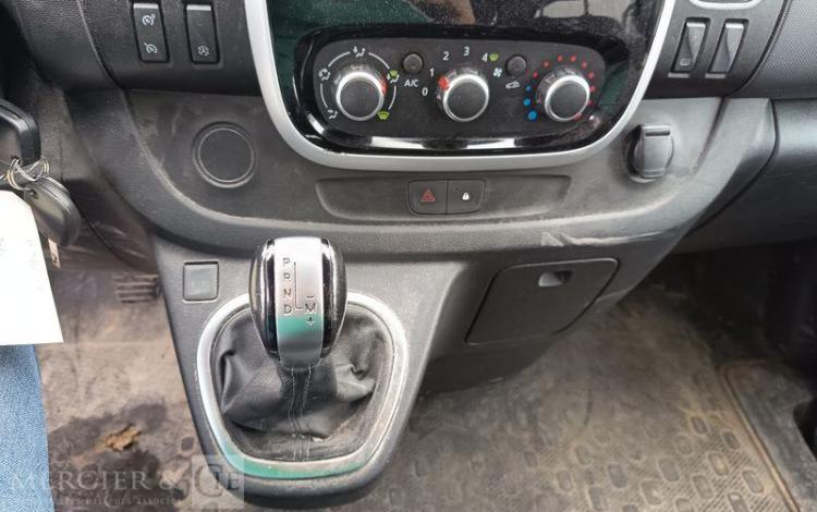 RENAULT TRAFIC III FOURGON PHASE 2 L1H1 2,0 DCI 16V 145 CV – DIESEL-6 PL – ANNEE 2021 GRIS GB-980-LL