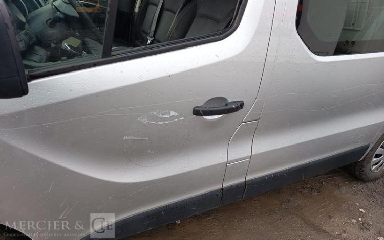 RENAULT TRAFIC III FOURGON PHASE 2 L1H1 2,0 DCI 16V 145 CV – DIESEL-6 PL – ANNEE 2021 GRIS GB-980-LL