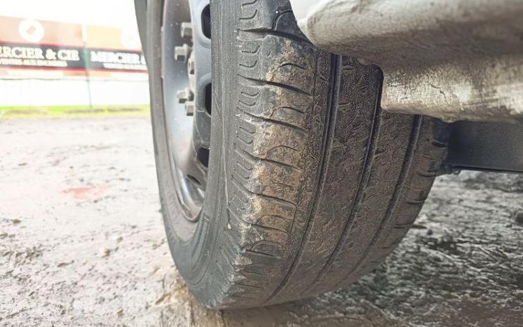 RENAULT TRAFIC III FOURGON PHASE 2 L1H1 2,0 DCI 16V 145 CV – DIESEL-6 PL – ANNEE 2021 GRIS GB-980-LL