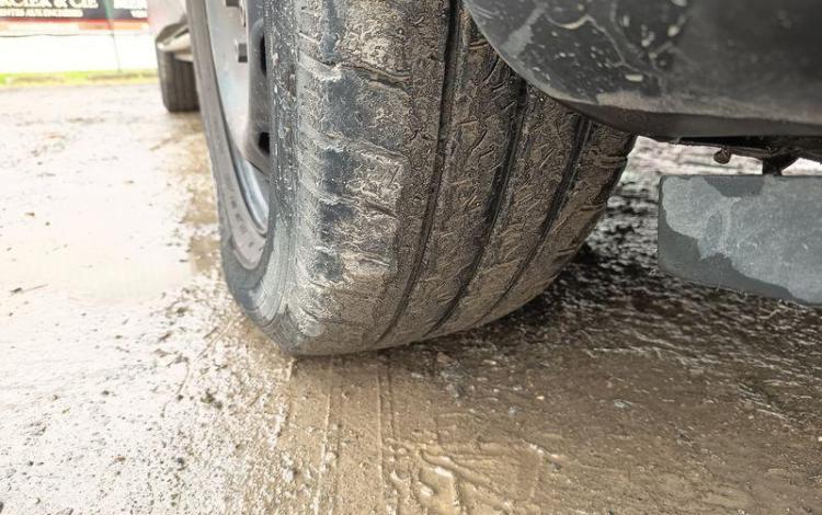 RENAULT TRAFIC III FOURGON PHASE 2 L1H1 2,0 DCI 16V 145 CV – DIESEL-6 PL – ANNEE 2021 GRIS GB-980-LL