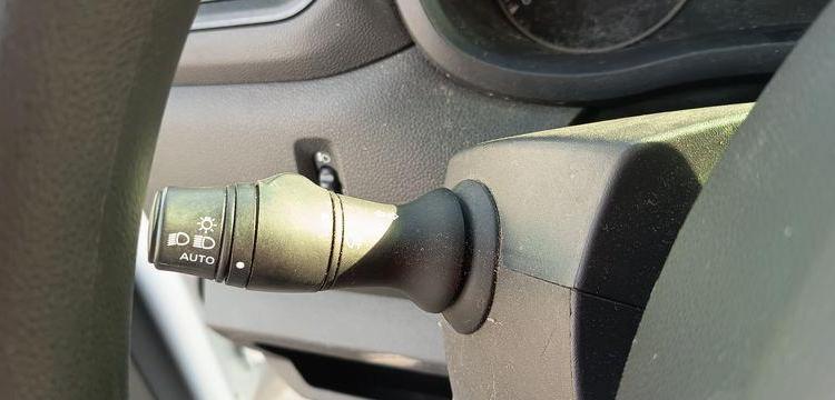 RENAULT MASTER AVEC NACELLE KLUBB KL32 / 10 M – 271 HEURES BLANC GC-197-VK