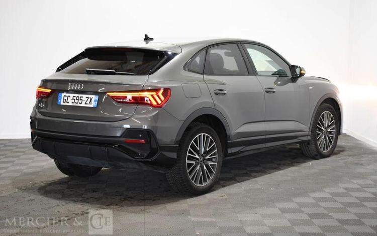 AUDI Q3 GRIS GC-595-ZX