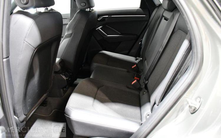 AUDI Q3 GRIS GC-595-ZX