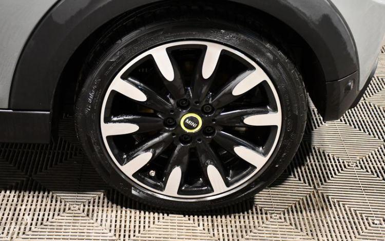 MINI COOPER ELECTRIC F56 BEV LCI SE 184CH YOURS GRIS GD-116-ZX