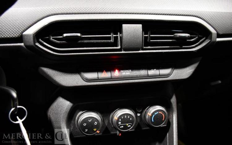 DACIA SANDERO ACCESS SCE 65  GD-518-MZ