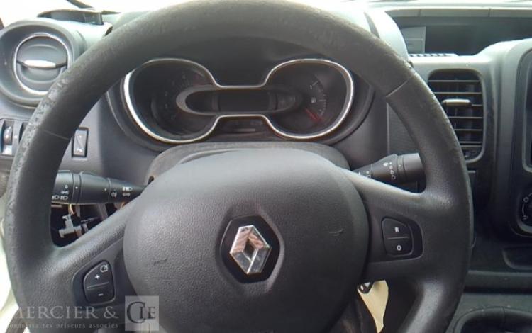 RENAULT TRAFIC GCF 1300 DCI 120 BLANC GD-909-QK