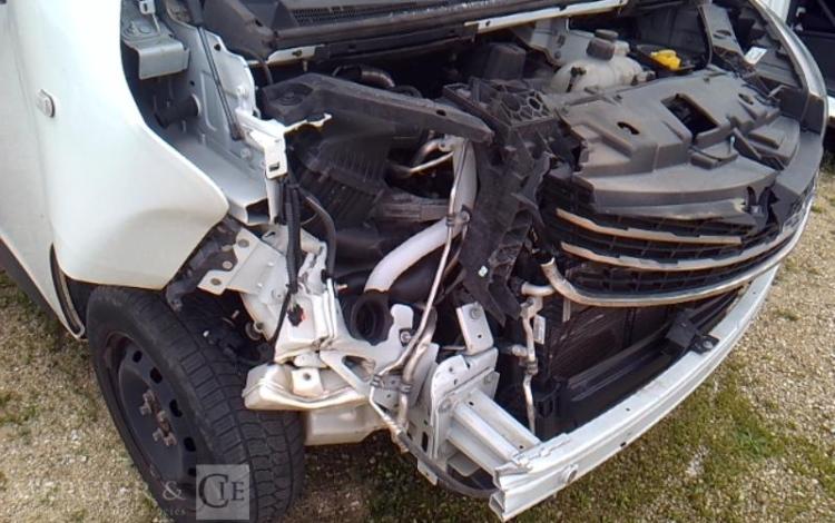 RENAULT TRAFIC GCF 1300 DCI 120 BLANC GD-909-QK