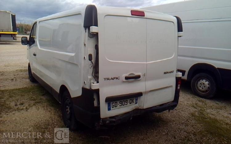 RENAULT TRAFIC GCF 1300 DCI 120 BLANC GD-909-QK