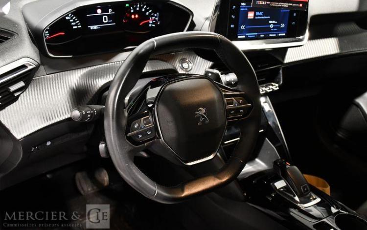 PEUGEOT 208 1,2 PURE TECH BLANC GD-948-VG