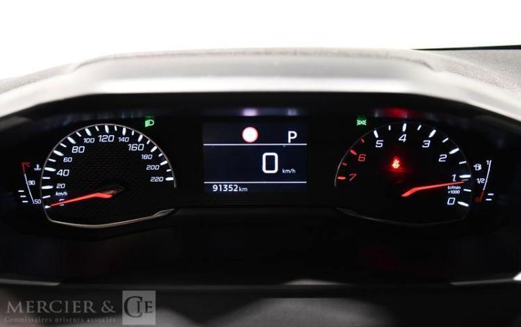 PEUGEOT 208 1,2 PURE TECH BLANC GD-948-VG