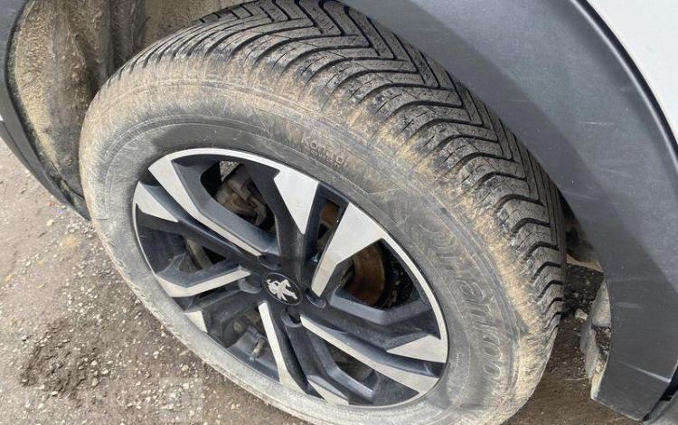 PEUGEOT 2008 110CH ALLURE BUSINESS BLANC GD-966-HZ