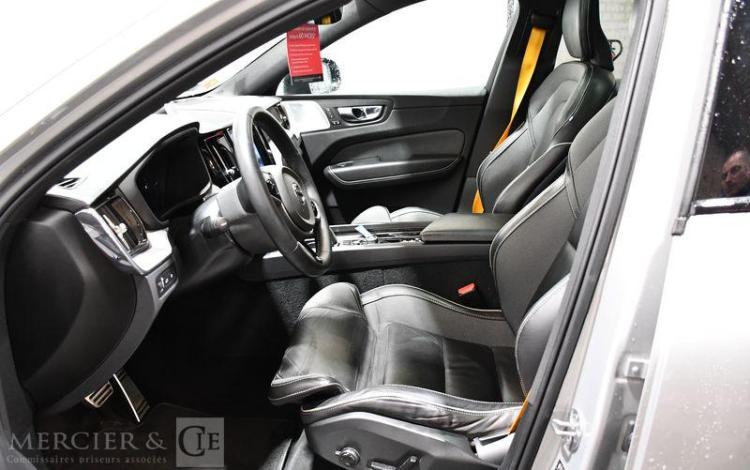 VOLVO XC60 FL T8 POLE Y 2,5 GRIS GD-969-TA