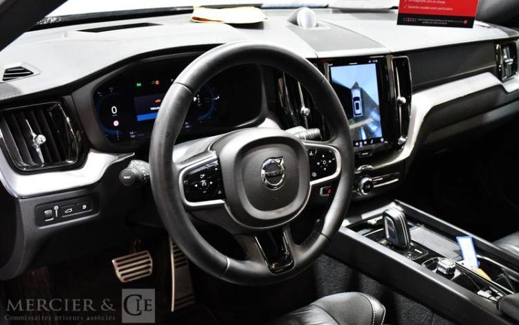 VOLVO XC60 FL T8 POLE Y 2,5 GRIS GD-969-TA