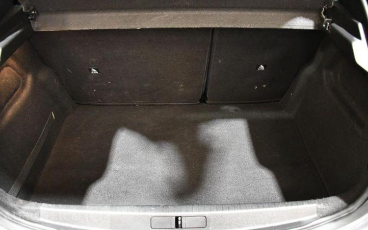 PEUGEOT 208 1.5 BLUEHDI 100ch STYLE GRIS GE-079-QF