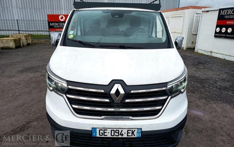 RENAULT TRAFIC III Fourgon Phase 3 L1H1 2.8T 2.0 dCi 16V 150 cv – DIESEL – ANNEE 2022 BLANC GE-094-EK