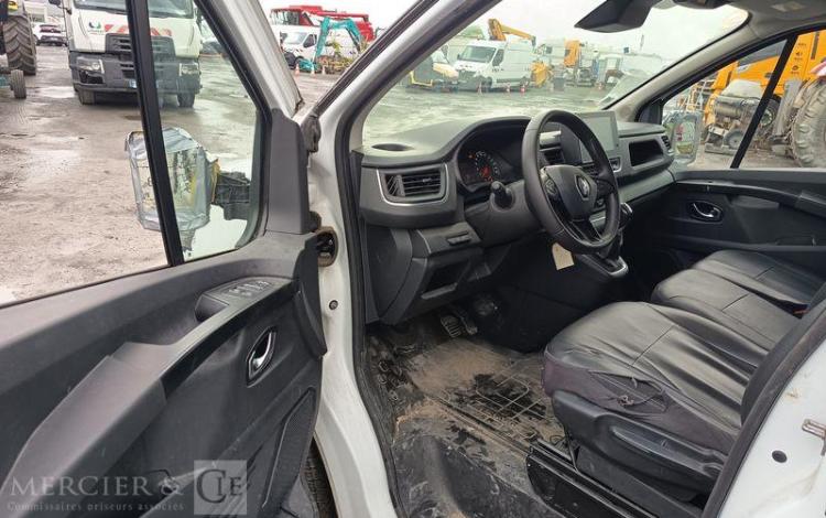 RENAULT TRAFIC III Fourgon Phase 3 L1H1 2.8T 2.0 dCi 16V 150 cv – DIESEL – ANNEE 2022 BLANC GE-094-EK