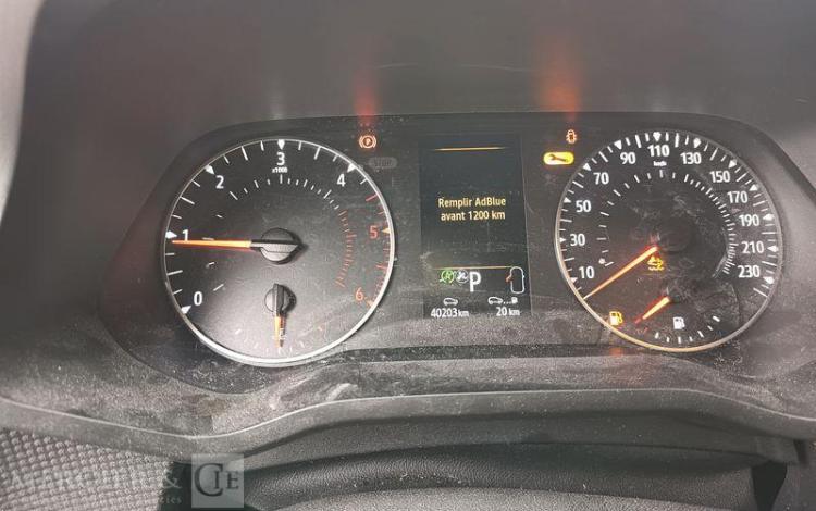 RENAULT TRAFIC III Fourgon Phase 3 L1H1 2.8T 2.0 dCi 16V 150 cv – DIESEL – ANNEE 2022 BLANC GE-094-EK