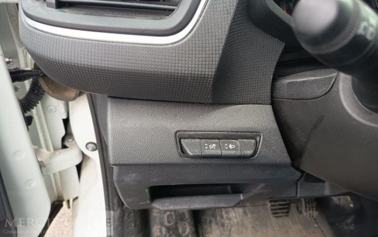 RENAULT TRAFIC III Fourgon Phase 3 L1H1 2.8T 2.0 dCi 16V 150 cv – DIESEL – ANNEE 2022 BLANC GE-094-EK