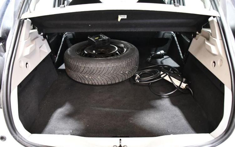 RENAULT ZOE ZE 110ch 40KWH ACHAT-INTEGRAL LIFE REVERSIBLE BVA BLANC GE-157-DB