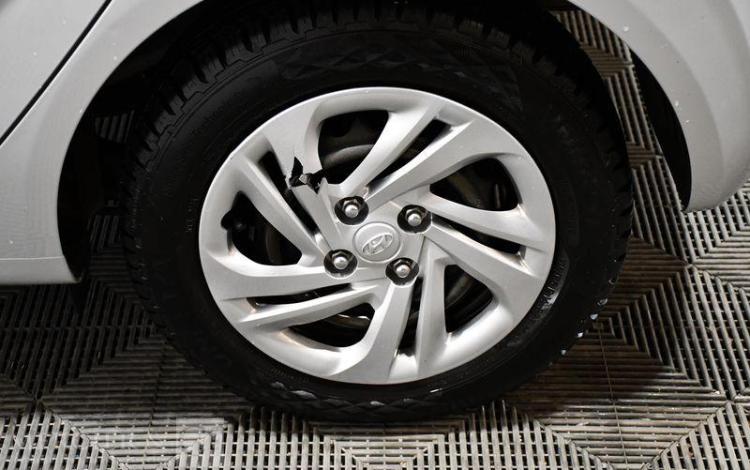 HYUNDAI I10 1,0 67CH CREATIVE 5P GRIS GE-462-GG