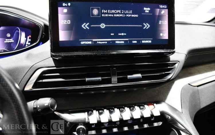 PEUGEOT 3008 1,5 BLUEHDI BLANC GF-025-ZK