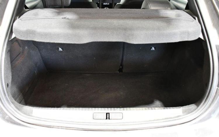 PEUGEOT 208 ALLURE GRIS GF-094-DL