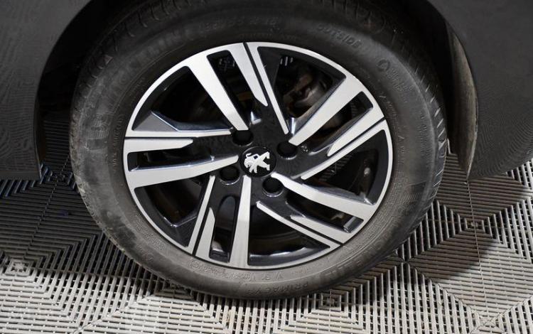 PEUGEOT 208 ALLURE GRIS GF-094-DL