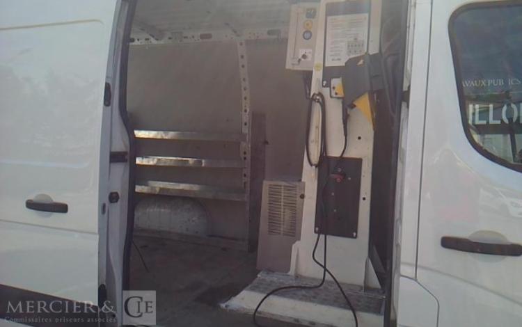 RENAULT MASTER NACELLE SUR VL 12M KLUBB KL32 181H BLANC GG-202-TV