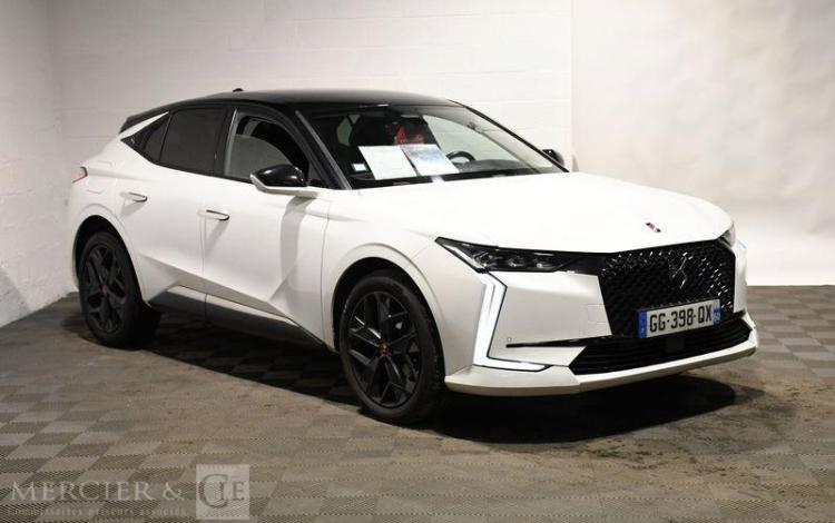 DS DS4 1,2 PURE TECH 130 PERFORMANCE BLANC GG-398-QX