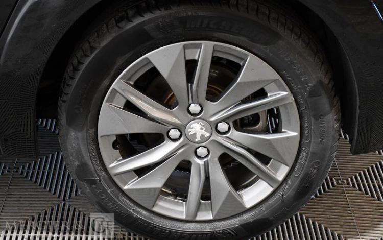 PEUGEOT e-208 ELECT NOIR GG-528-WB