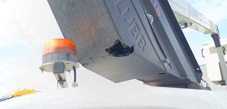 RENAULT TRAFIC AVEC NACELLE KLUBB/KL21B – 9M – DIESEL – 659 HEURES – 99031 KMS BLANC GG-759-DD