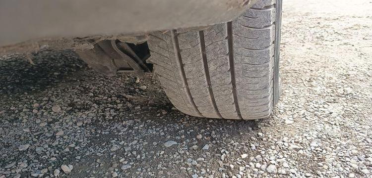 RENAULT TRAFIC AVEC NACELLE KLUBB/KL21B – 9M – DIESEL – 659 HEURES – 99031 KMS BLANC GG-759-DD