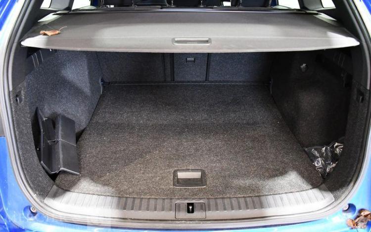 SKODA ENYAQ IV 82KWH BLEU GH-631-ZA