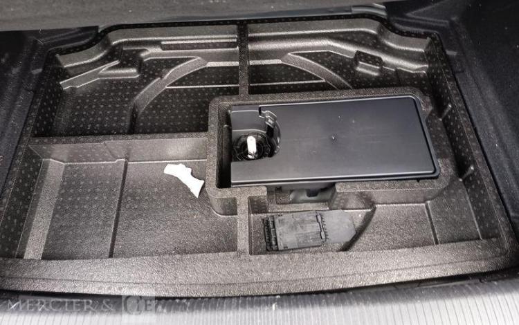 PEUGEOT 308 ALLURE 1,2 PURE TECH 130 S&S EAT8 NOIR GH-961-EW