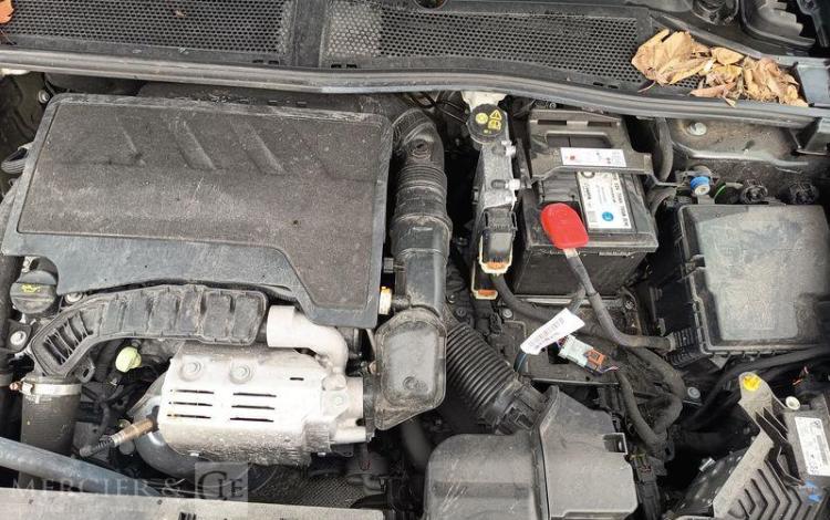 PEUGEOT 308 ALLURE 1,2 PURE TECH 130 S&S EAT8 NOIR GH-961-EW