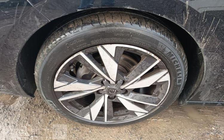 PEUGEOT 308 ALLURE 1,2 PURE TECH 130 S&S EAT8 NOIR GH-961-EW