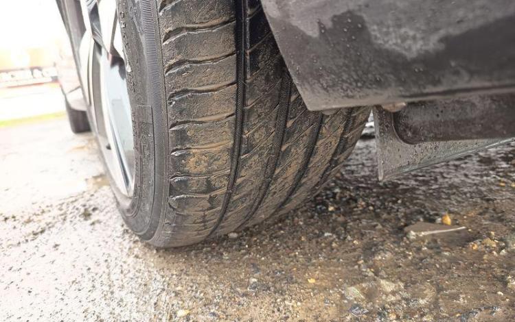 PEUGEOT 308 ALLURE 1,2 PURE TECH 130 S&S EAT8 NOIR GH-961-EW