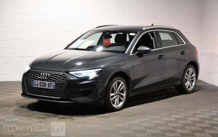 AUDI A3 SPORTBACK 40 TFSIe 204 S TRONIC 6 DESIGN GRIS GJ-039-XP
