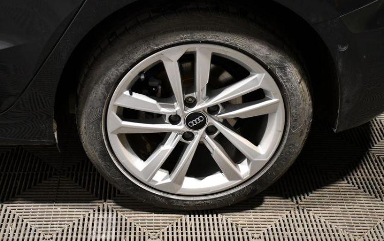 AUDI A3 SPORTBACK 40 TFSIe 204 S TRONIC 6 DESIGN GRIS GJ-039-XP