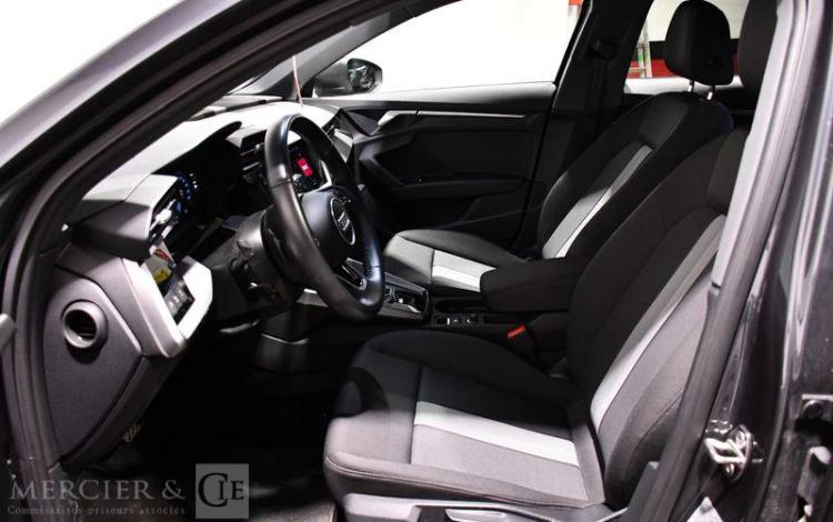 AUDI A3 SPORTBACK 40 TFSIe 204 S TRONIC 6 DESIGN GRIS GJ-039-XP